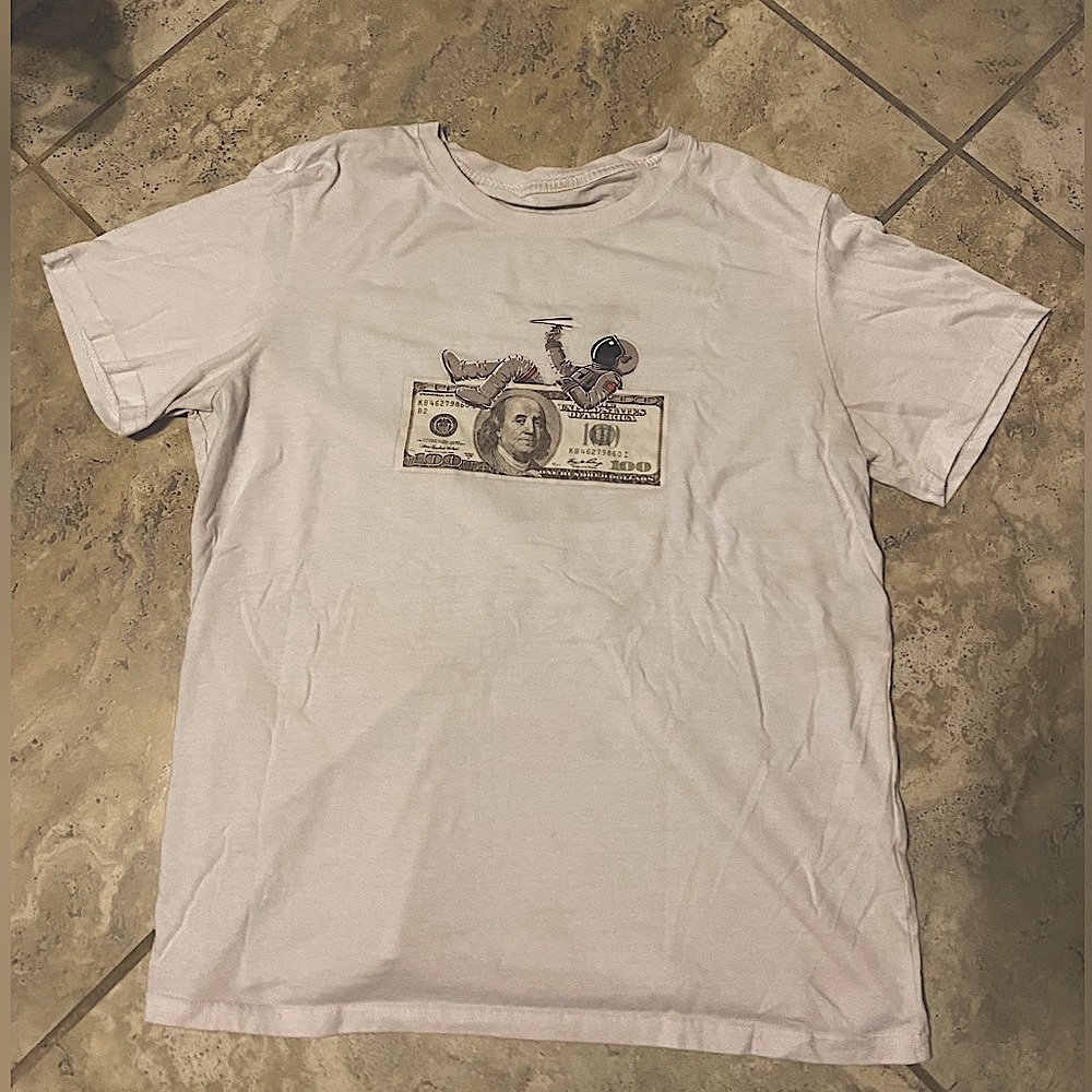 Graphic white t-shirt